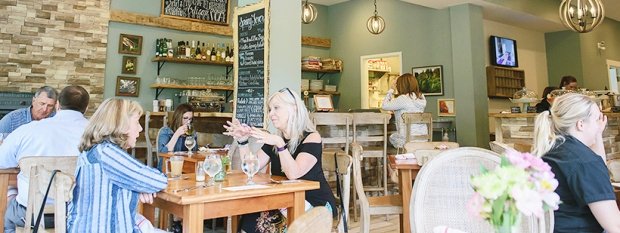 Strathmere_Review_by_Fresh_is_Real_busy_resto